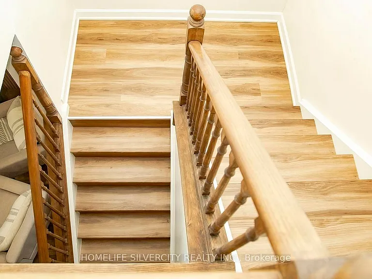 21 Mitchell Ave — Photo 24
