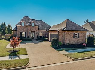 304 Lakewood Hill Dr, Oxford, MS 38655