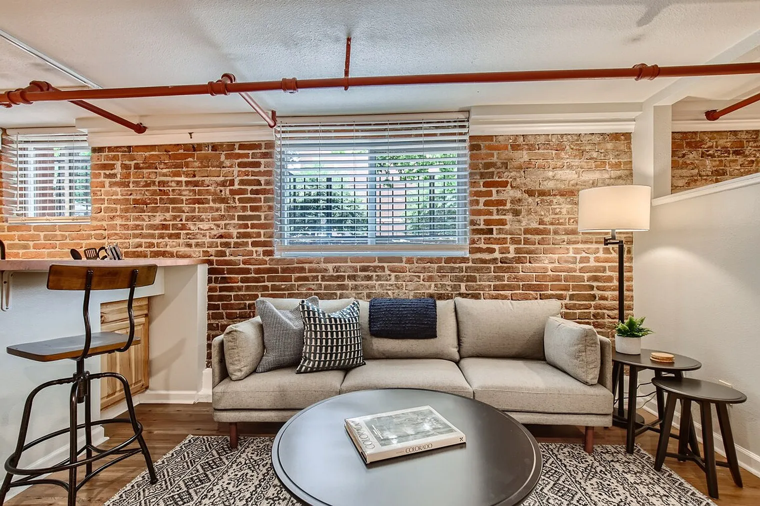 1 bed, 1.0 bath, 527 sqft, $2,640 — Photo 3