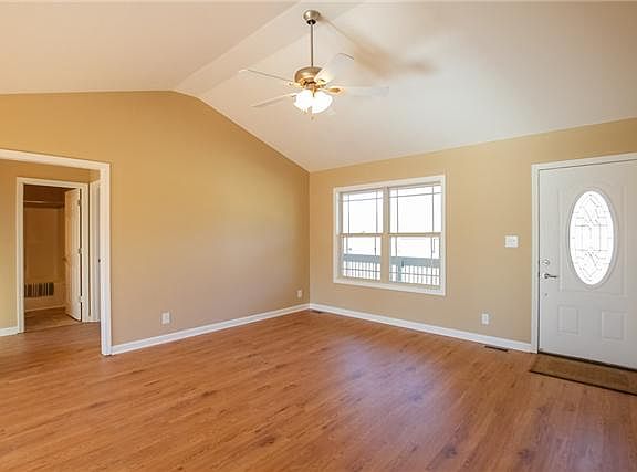 3rd image of 69 Woodale Lot 69
