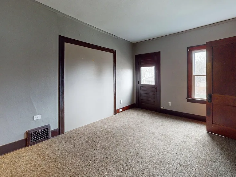 236 Watson St — Photo 37