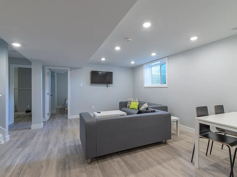 1057 Falaise Rd #B — Photo 9