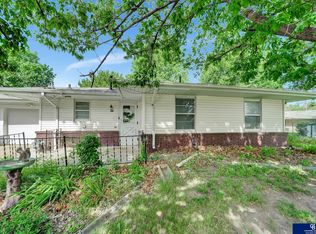 3221 NW 49th St, Lincoln, NE 68524