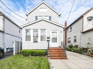 79 Putnam Ave, Valley Stream, NY 11580