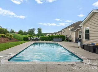 163 Sassafras Rd, Mooresville, NC 28115