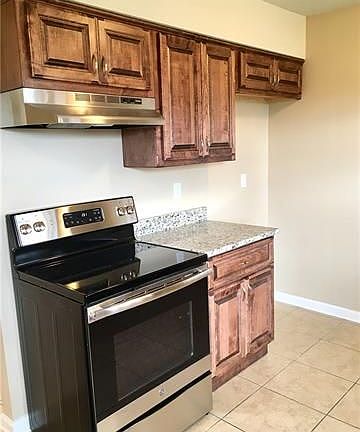 5th image of 8768 Sunnyside Dr