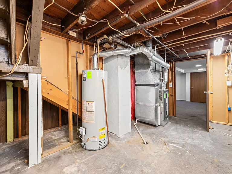 922 Mayflower Ave — Photo 31