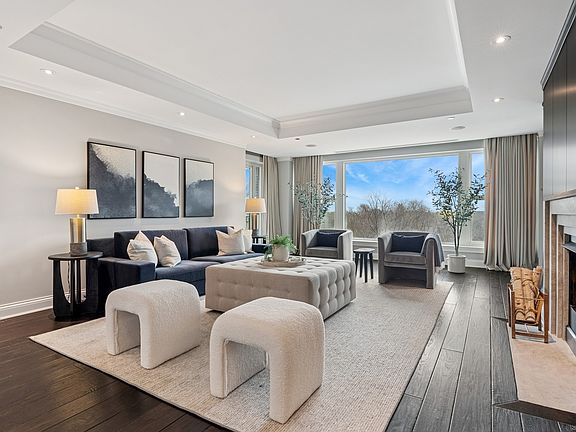 3rd image of 2120 N Lincoln Park W #5-6