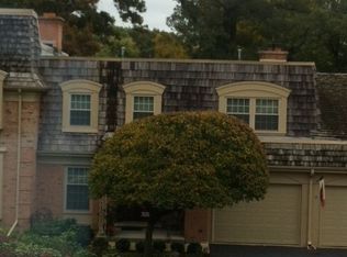 2S757 Avenue Orleans, Oak Brook, IL 60523