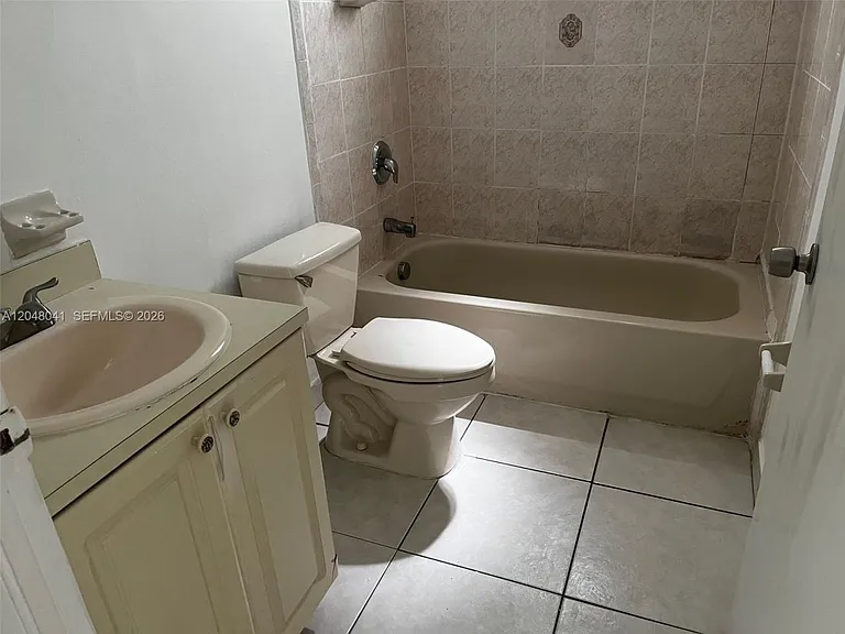 181 NW 47th Ave #25 — Photo 6