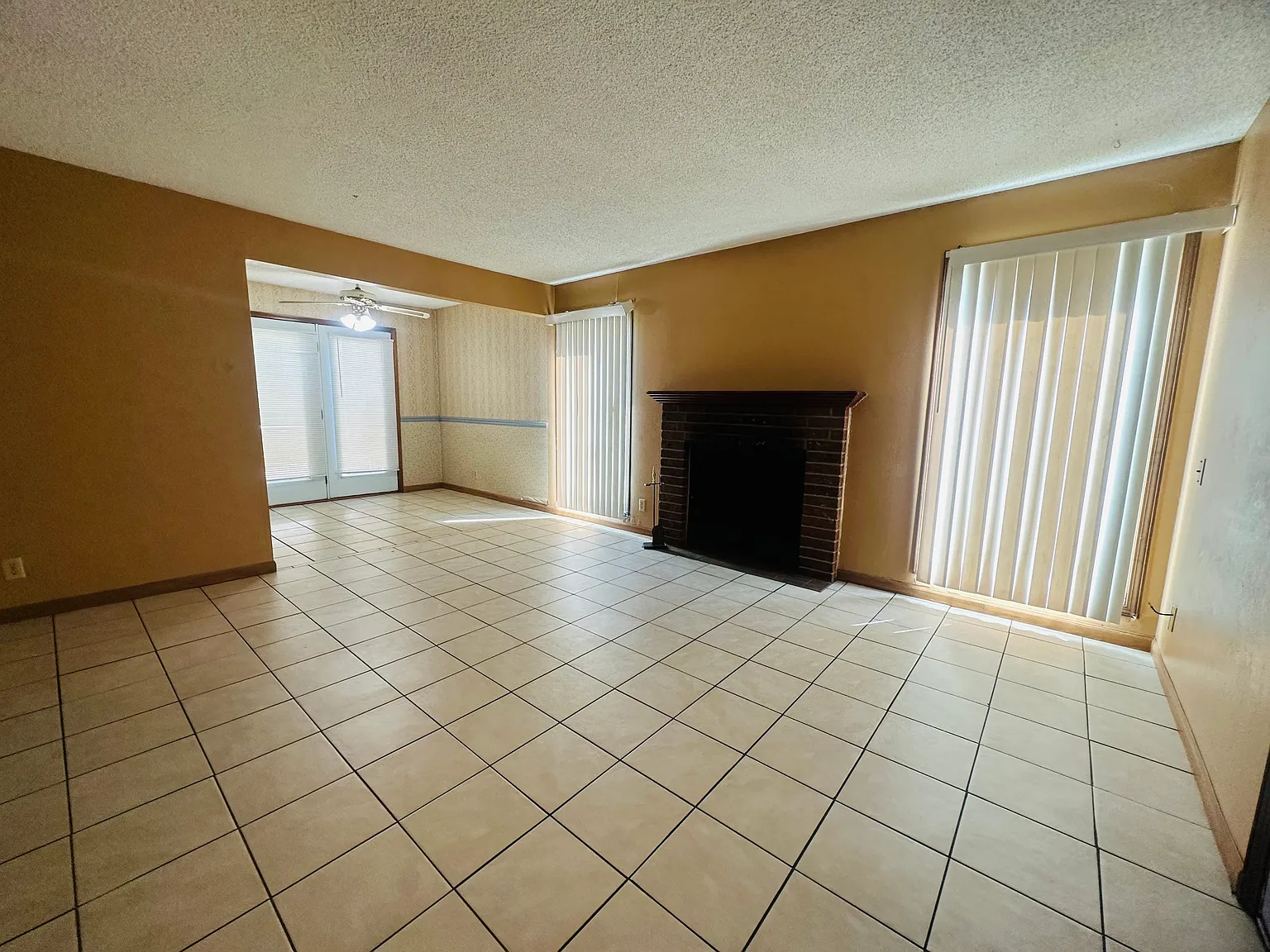 2 bed, 850 sqft, $1,000 — Photo 3