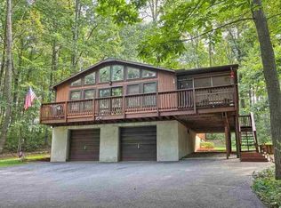 5774 Brenneman Dr, Stewartstown, PA 17363