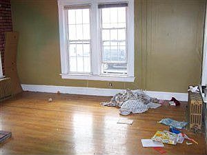 4th image of 147 N Main St