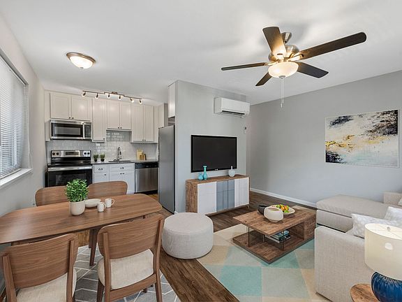 2nd image of 2507-09 Bellevue Ave #8