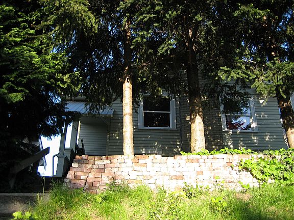 2nd image of 5062 7th Ave NE
