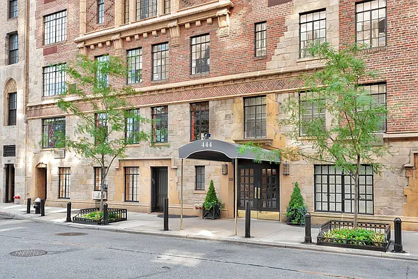 Sold by Compass | media 13