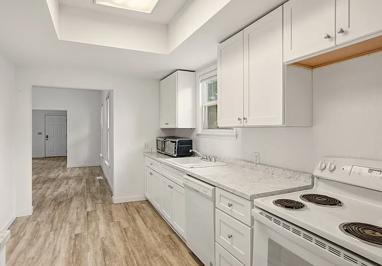 314 E Ermina Ave — Photo 9