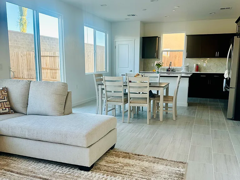 11172 N La Brisa Dr — Photo 3