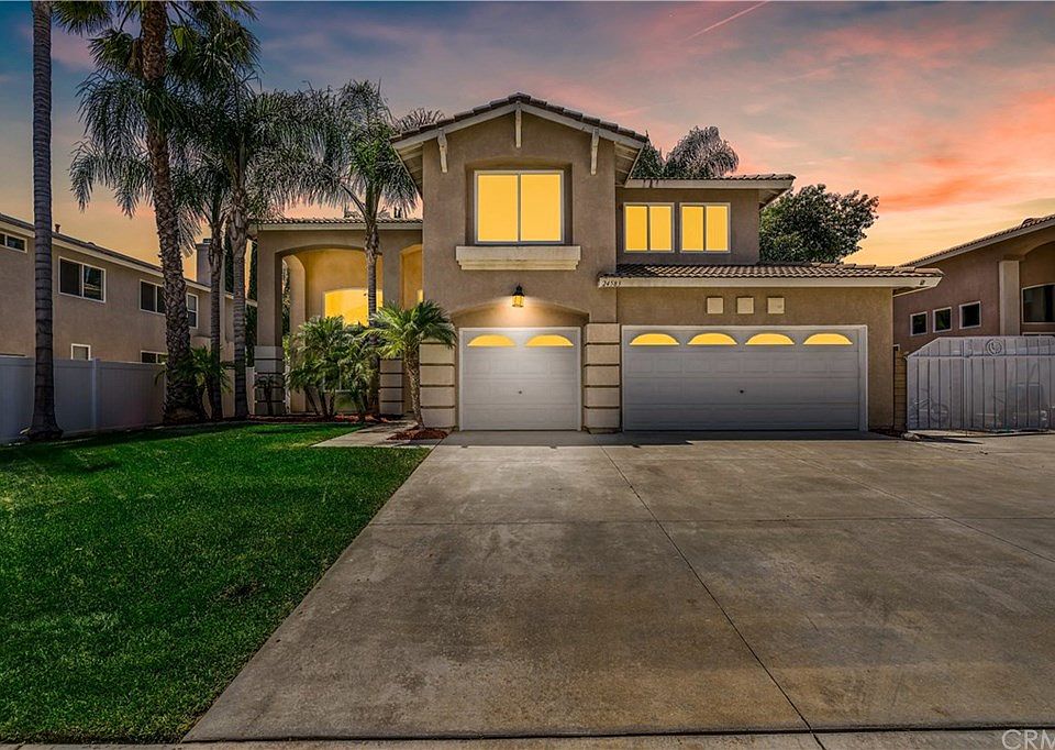 1st image of 24583 Avenida Musico