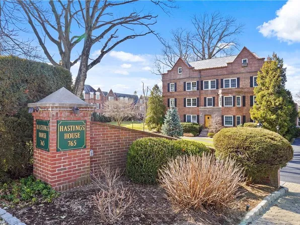 765 N Broadway #10I, Hastings-on-Hudson, NY 10706