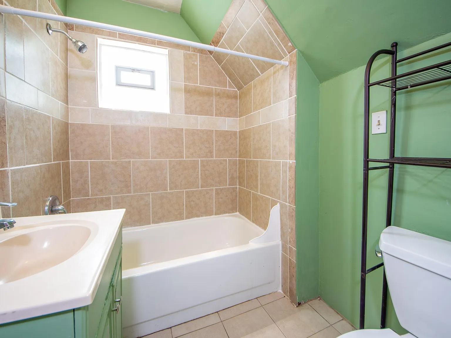 434 S Magnolia Ave — Photo 4