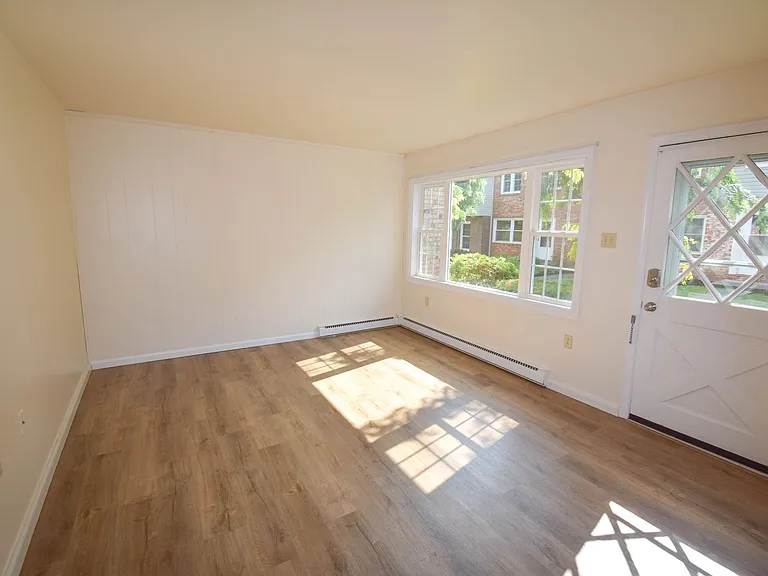 344 W Water St — Photo 3