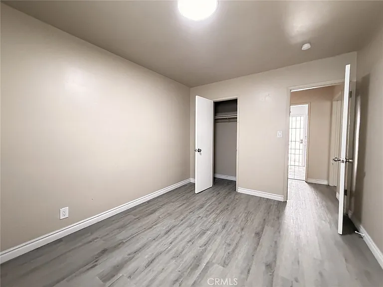 2431 W Beverly Blvd — Photo 10