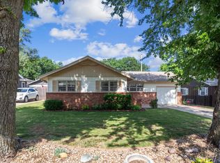 1913 Prairie Ln, Augusta, KS 67010