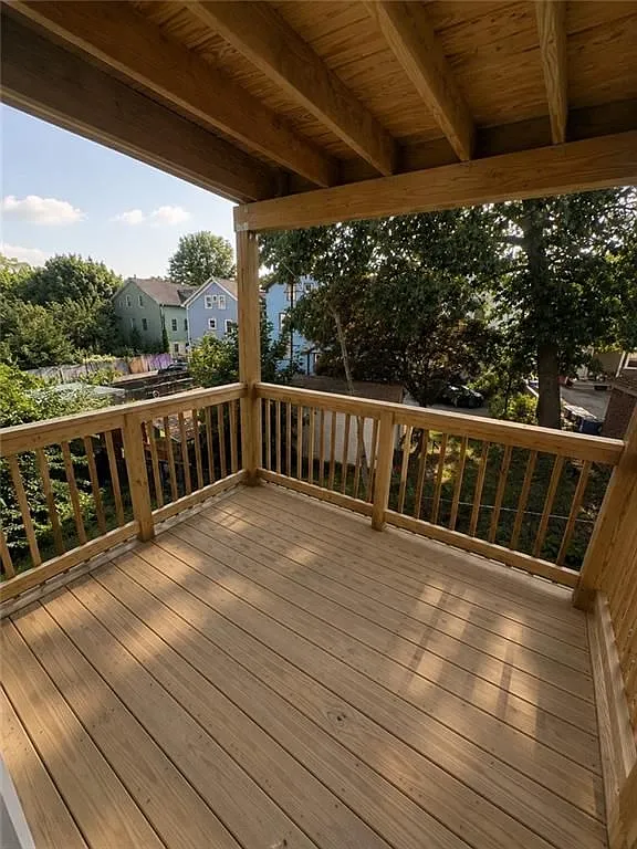 3 bed, 2.0 bath, 1200 sqft, $2,600 — Photo 2