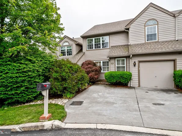 18 Manchester Ct #18, Berwyn, PA 19312