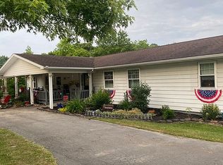 88 Neiswonger Ln, Fairmount City, PA 16224