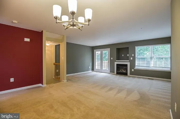 346 Cambridge Pl — Photo 4