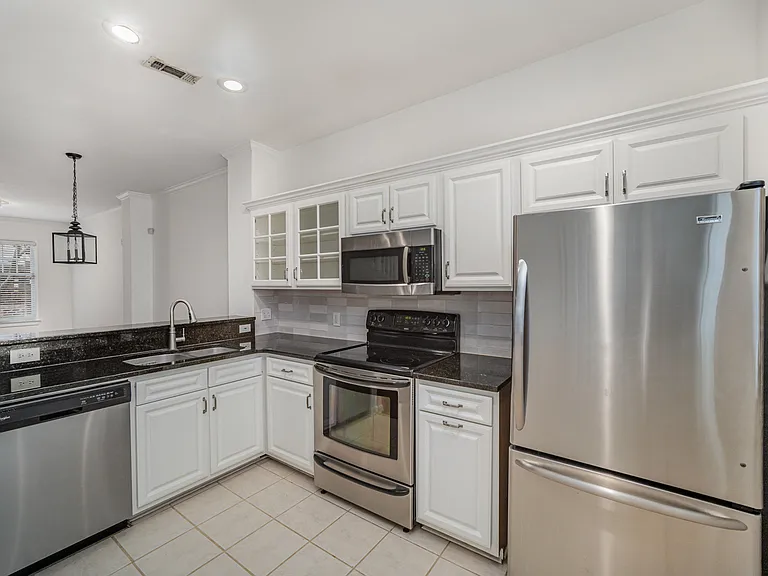 2743 Dilworth Heights Ln — Photo 8