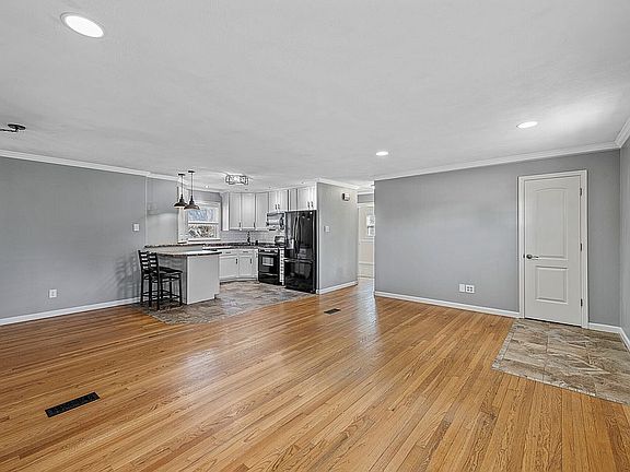 5th image of 4229 Ringford Dr