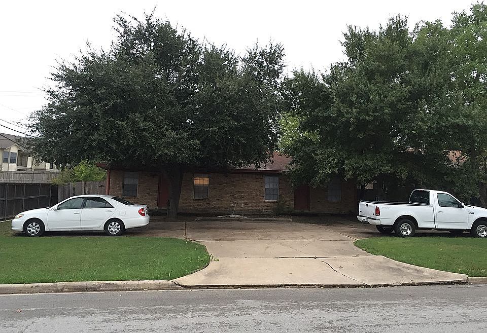 1st image of 420 Manuel Dr