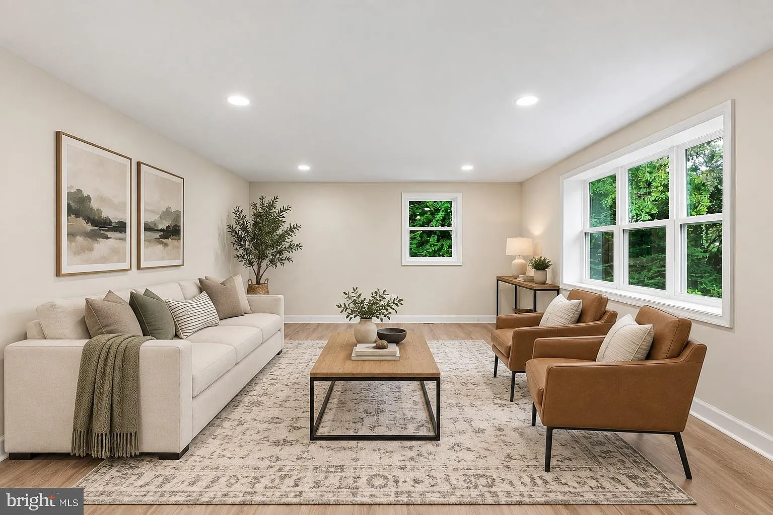 3 bed, 2.0 bath, 1196 sqft, $2,200 — Photo 4
