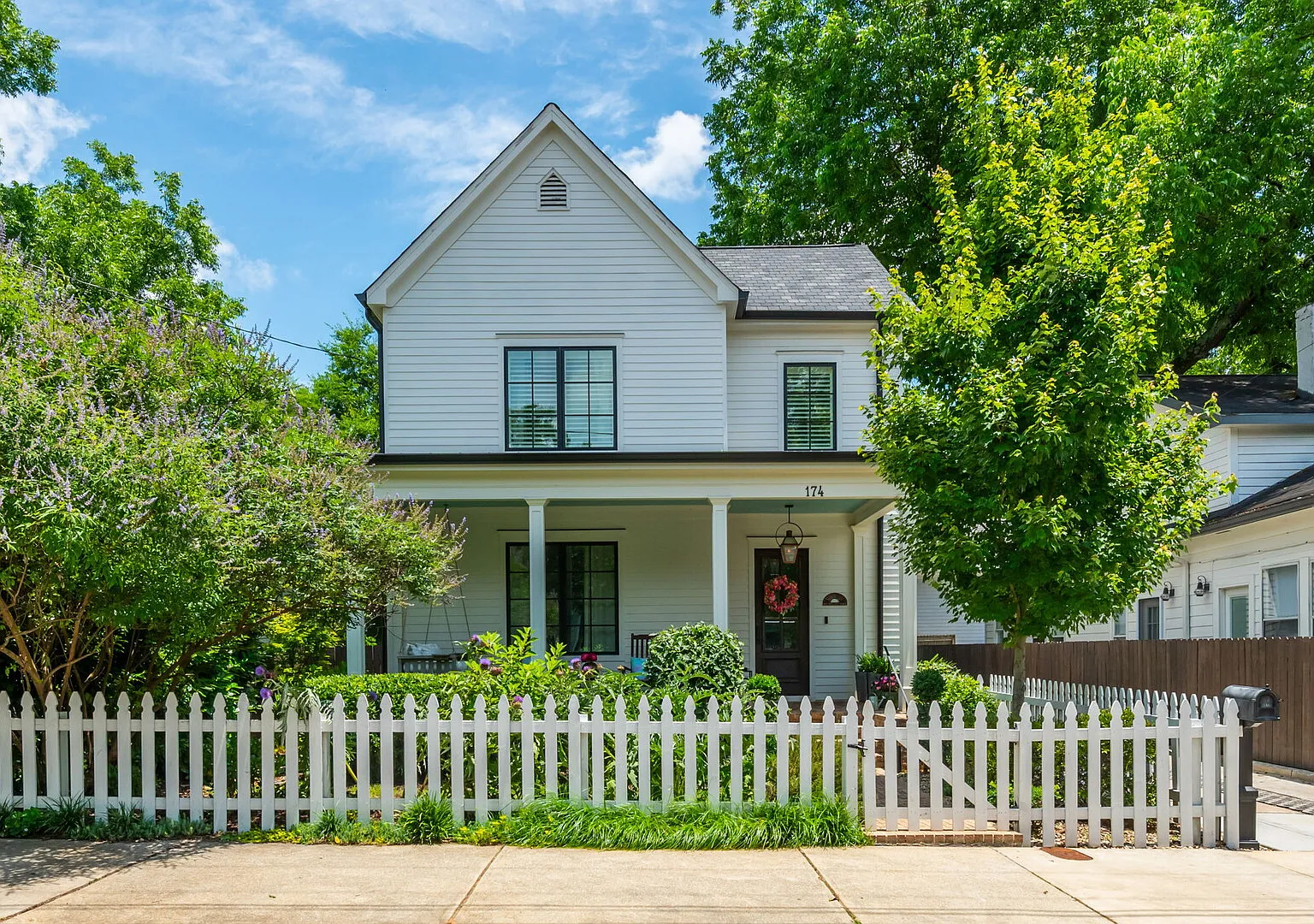 Reynoldstown Charmer - 4 Bed, 3.5 Bath - Rare Lease Opportunity — Photo 1
