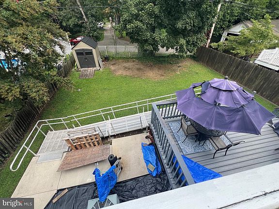 5th image of 217 Elm Ave