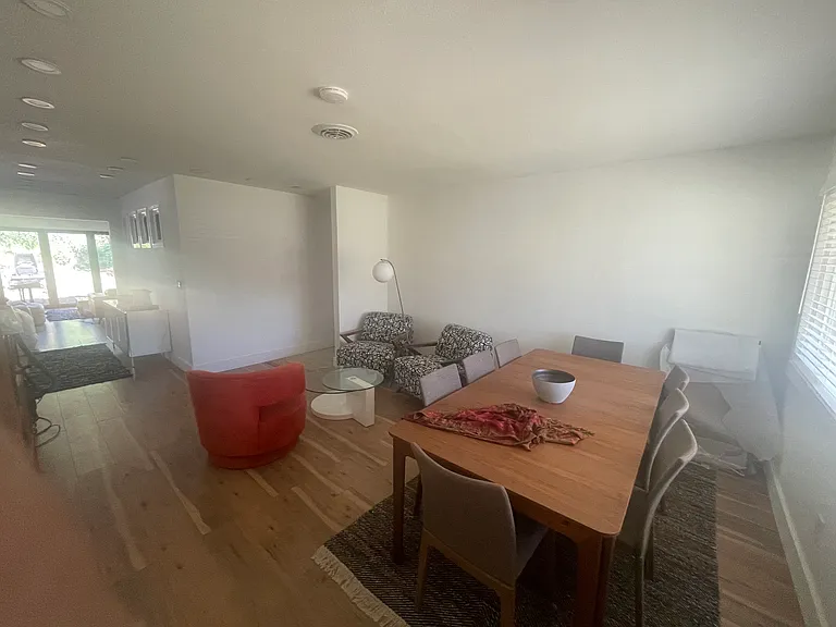 Living Area I