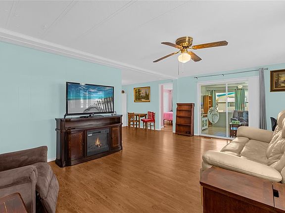 5th image of 113 Tropical Ln