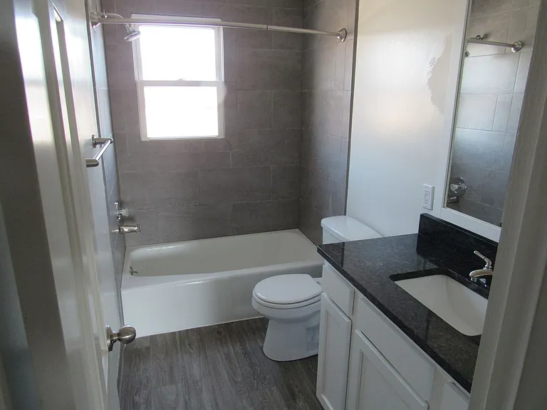 The Heights Apartments — Photo 216
