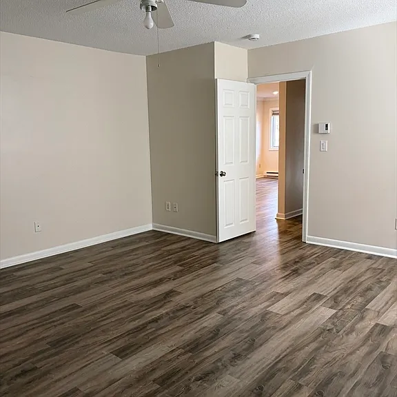 3 Dailey St #B — Photo 10