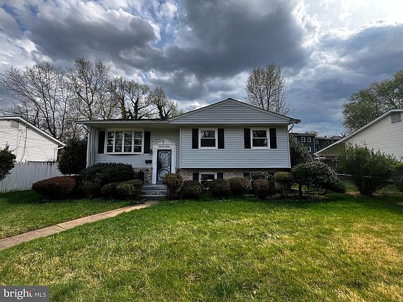 2nd image of 6913 Canyon Dr