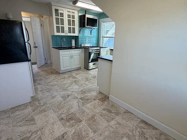 220 Beach 117 St #3 — Photo 8