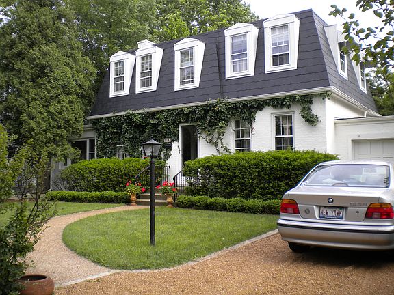 3rd image of 1548 Winnetka Ave