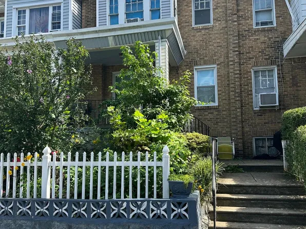 5426 Euclid St, Philadelphia, PA 19131