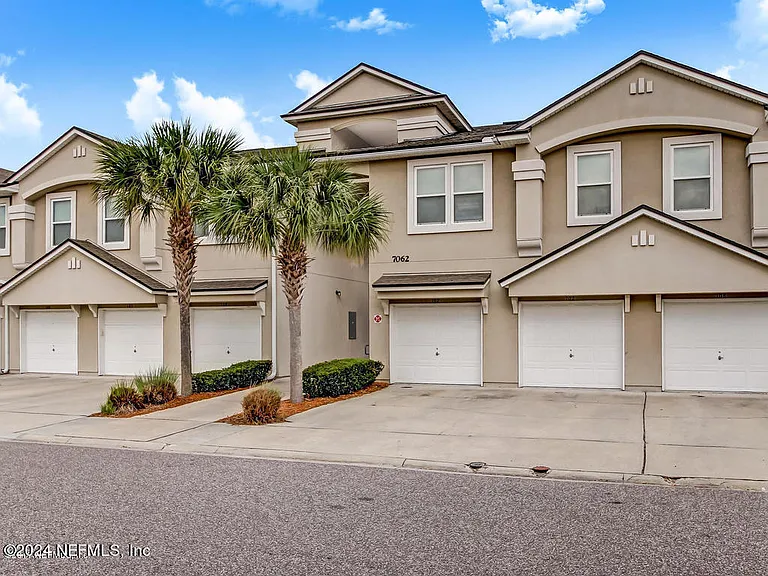 7062 Snowy Canyon Dr #105 — Photo 1