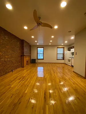 Rented by Level Group | media 12