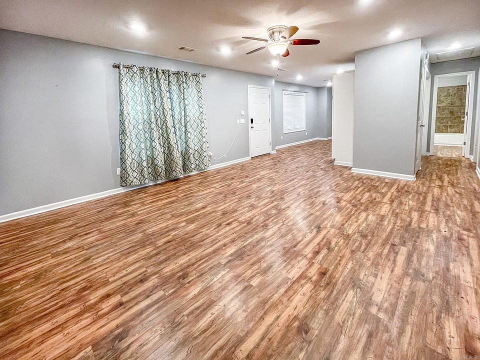 104 Burton St, Lepanto, AR 72354 Zillow