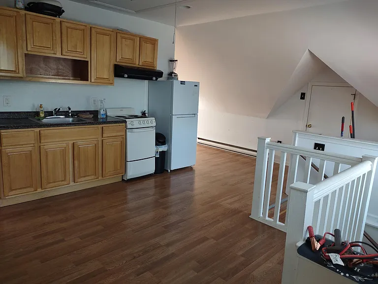 26 N Oak Ave #3 — Photo 10